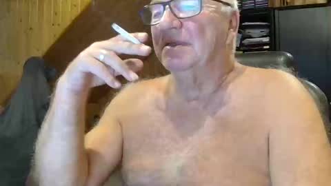 Snapshot of asusandy chatting on September 9, 8:30 pm asusandy online show from September 9, 8:30 pm