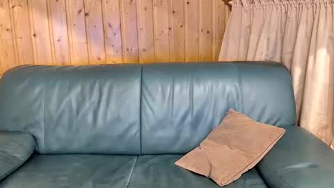 Snapshot of asusandy chatting on February 24, 11:41 pm asusandy online show from February 24, 11:41 pm