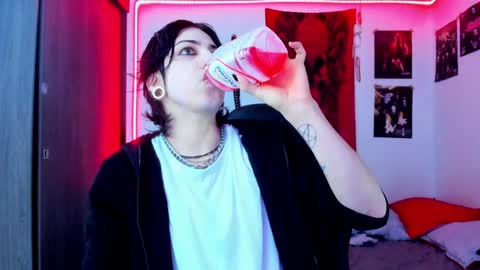 athenauwu online show from January 4, 5:58 am