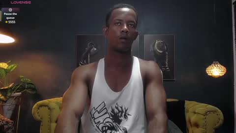 Snapshot of athleticbig_cock chatting on December 24, 1:59 am ATHLETIC  COCK online show from December 24, 1:59 am