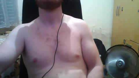 Snapshot of athleticboyy chatting on January 20, 11:10 pm Paul Van online show from January 20, 11:10 pm