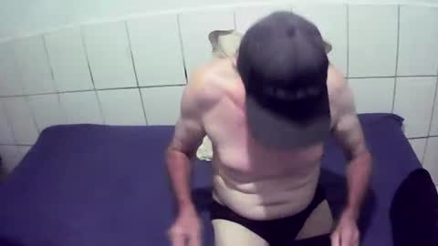 cesar augusto online show from March 5, 9:55 pm