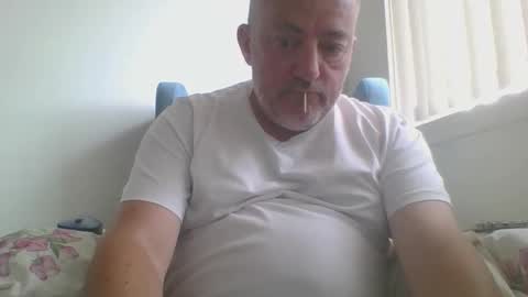 Snapshot of aussiesydguy chatting on October 27, 2:36 am chatbateaussie online show from October 27, 2:36 am
