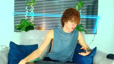 austin_collinsxx online show from December 19, 4:48 pm