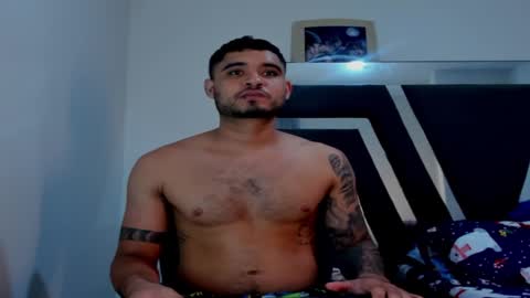 Snapshot of austintorres_ chatting on December 4, 3:04 am AustinTorres  online show from December 4, 3:04 am