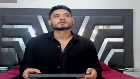 Snapshot of austintorres_ chatting on March 3, 2:55 am AustinTorres  online show from March 3, 2:55 am