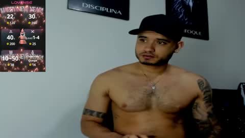 Snapshot of austintorres_ chatting on February 12, 2:56 am AustinTorres  online show from February 12, 2:56 am