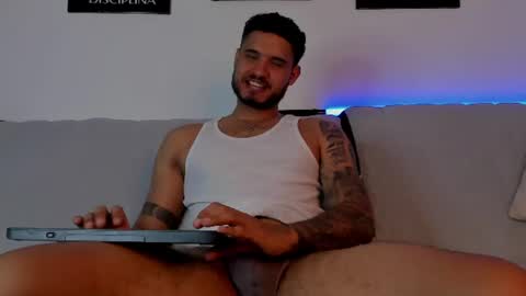 AustinTorres  online show from June 19, 12:16 am