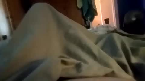 auzzieguy33 online show from February 8, 11:57 pm