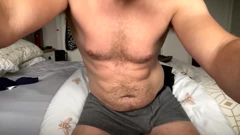 averagebar online show from October 16, 3:09 pm