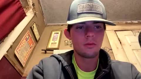 Herjobistables online show from November 21, 6:01 am