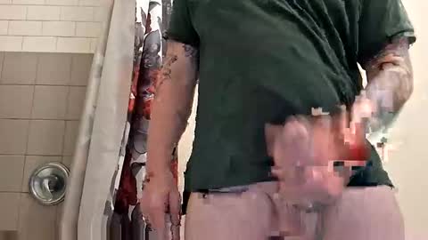 aweaver750 online show from November 3, 6:43 pm