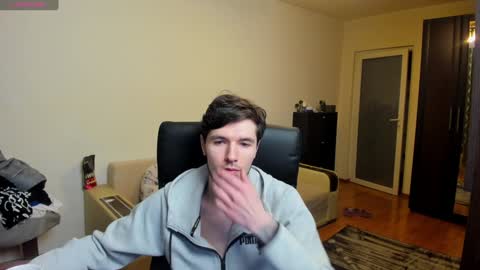 Justin online show from December 12, 7:59 pm