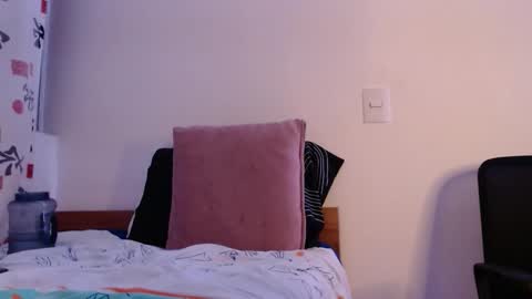 Snapshot of axel_davis_ chatting on October 9, 5:12 am axel davis  online show from October 9, 5:12 am