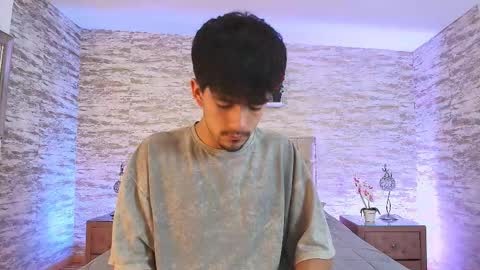 axel_draven online show from March 2, 11:50 am