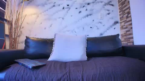 Axel Moon online show from September 17, 8:10 pm