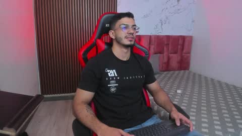 Axel  online show from December 29, 4:16 am