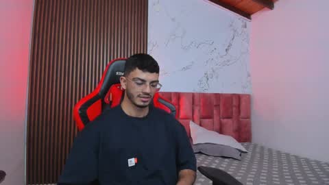 Axel  online show from December 26, 5:37 am