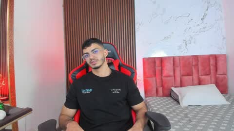 Axel  online show from December 24, 9:22 pm