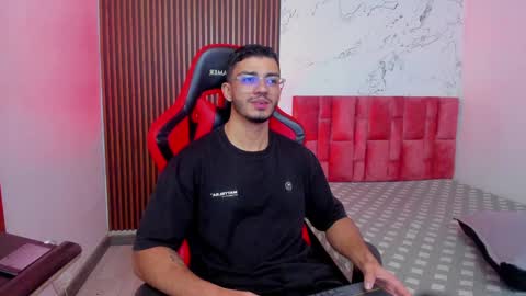 Axel  online show from December 29, 8:48 pm