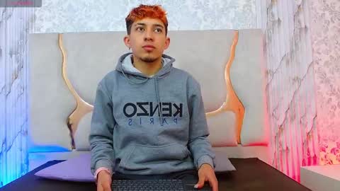 AXEL  online show from February 11, 12:21 pm