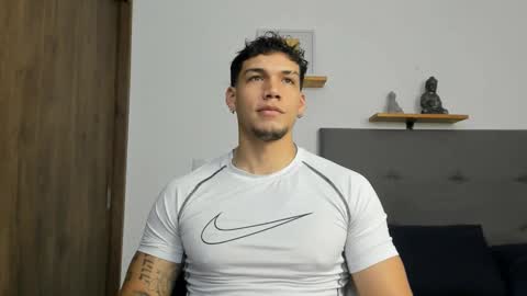 Snapshot of axel_taylor21 chatting on September 16, 9:48 pm INDEPENDENT MODEL  online show from September 16, 9:48 pm