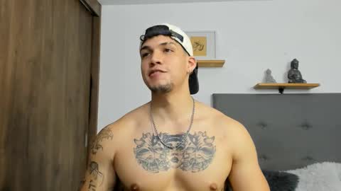 Snapshot of axel_taylor21 chatting on September 20, 1:49 am INDEPENDENT MODEL  online show from September 20, 1:49 am