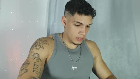 Snapshot of axel_taylor21 chatting on January 31, 12:28 am INDEPENDENT MODEL  online show from January 31, 12:28 am