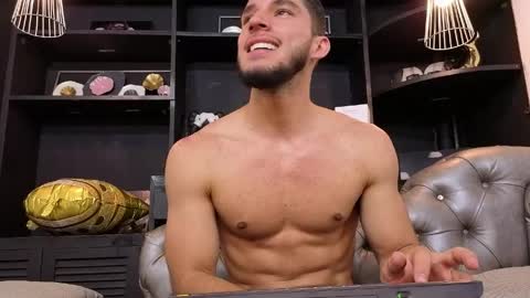Axel  online show from May 27, 1:57 am