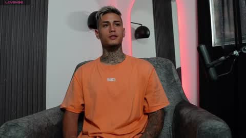 Snapshot of axel_villa chatting on January 23, 9:07 pm Agustin online show from January 23, 9:07 pm