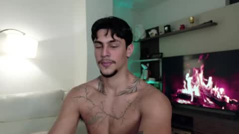 axelblack7 online show from March 18, 12:13 am