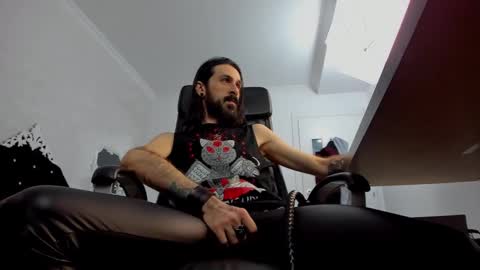 AxelColton online show from December 30, 7:37 am