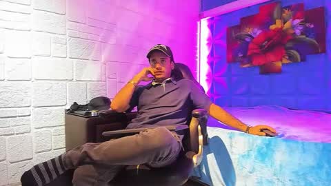 Axell Cross2 online show from October 4, 8:41 am