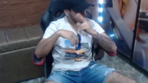 Axell Cross2 online show from February 12, 7:02 pm