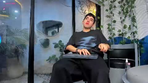 Axel  online show from July 28, 11:50 am