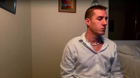 Axl online show from October 2, 2:59 am