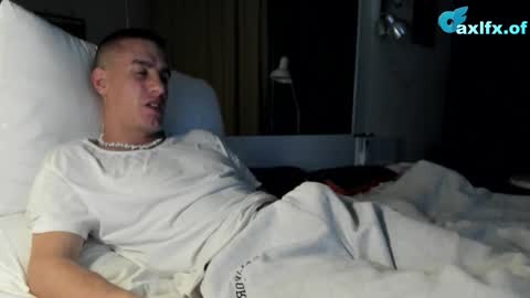 Axl online show from October 24, 2:24 am