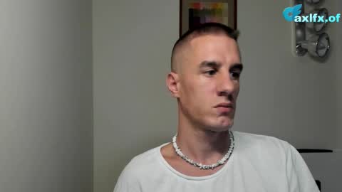 Axl online show from October 21, 10:01 pm