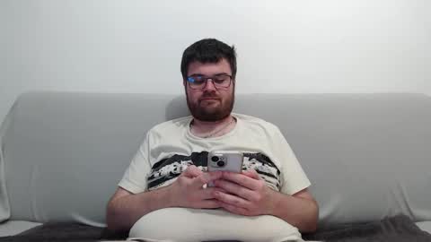 Azer online show from October 12, 5:40 pm