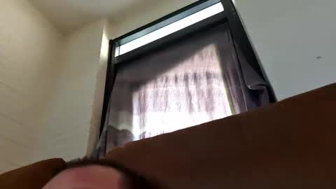 b1295457 online show from March 4, 12:01 pm