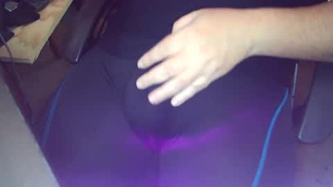 Snapshot of b_not_b chatting on October 7, 6:45 pm b_not_b online show from October 7, 6:45 pm