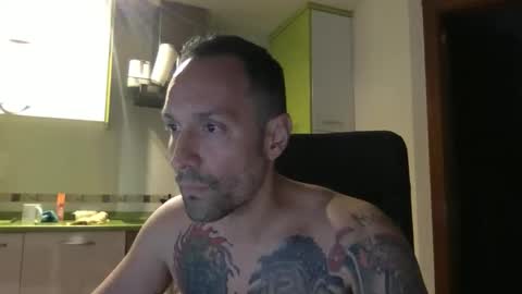 BKR online show from April 25, 8:06 pm