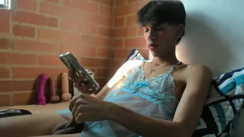 Snapshot of babitas44 chatting on October 25, 8:32 pm babitas44 online show from October 25, 8:32 pm