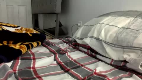 babyboii42o online show from December 5, 2:53 am