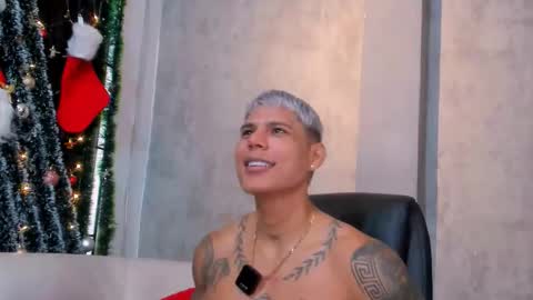 bad_boytoh online show from December 15, 2:03 pm