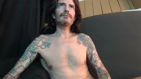 Bailey online show from January 24, 1:46 am