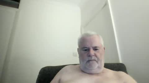 Baker242 online show from January 7, 9:57 pm