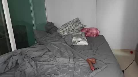 baldyboyy online show from September 27, 9:29 am