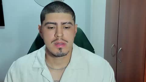 Snapshot of baltazardupont chatting on October 23, 12:30 pm Andres -  online show from October 23, 12:30 pm