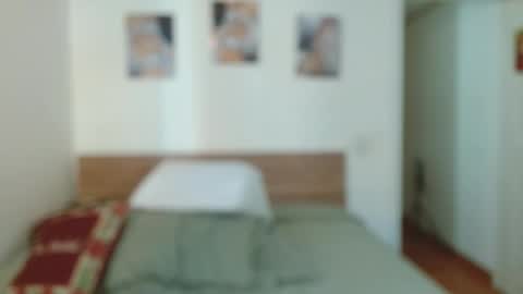 Snapshot of baltazardupont chatting on December 3, 1:32 pm Andres -  online show from December 3, 1:32 pm
